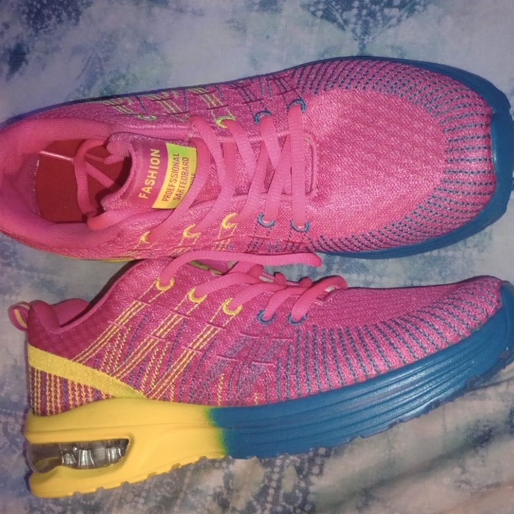Fashion shoes